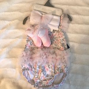 NWT Baby romper with socks and headband